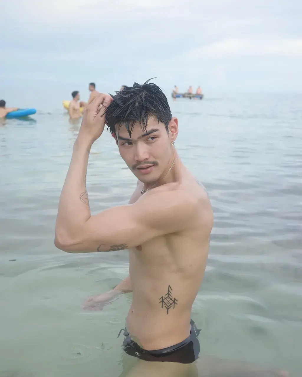 กรุบกรอบเธอชอบมั้ยล้าาา