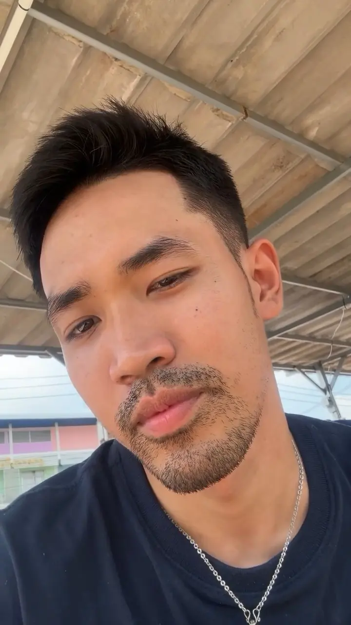 จั๊กะจี้หนวดผัวจัง