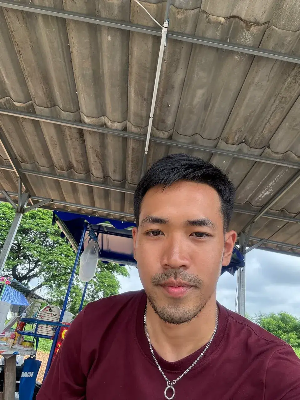 จั๊กะจี้หนวดผัวจัง