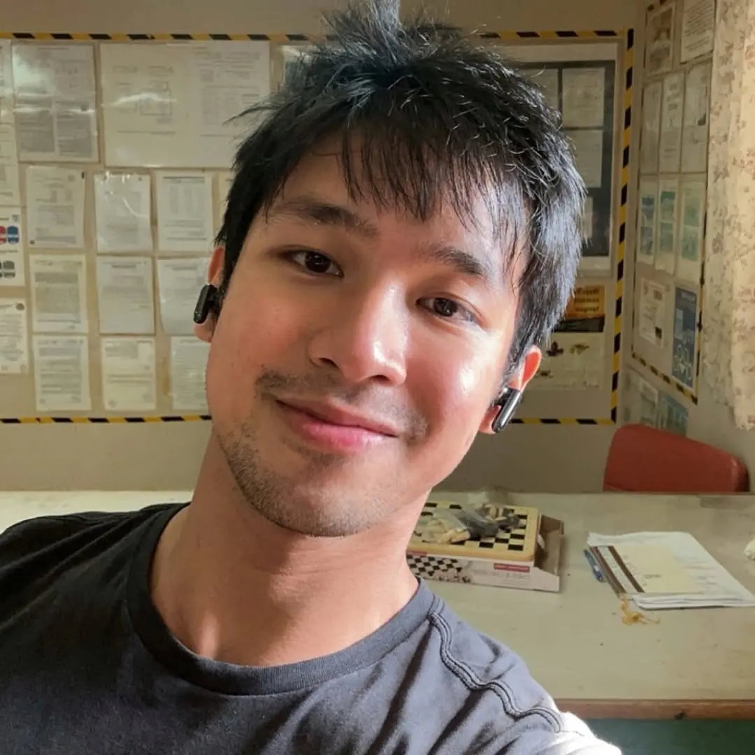 จั๊กะจี้หนวดผัวจัง