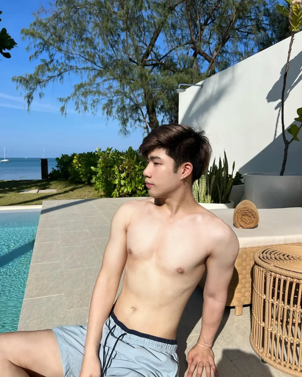 Cool and cute guy : markji