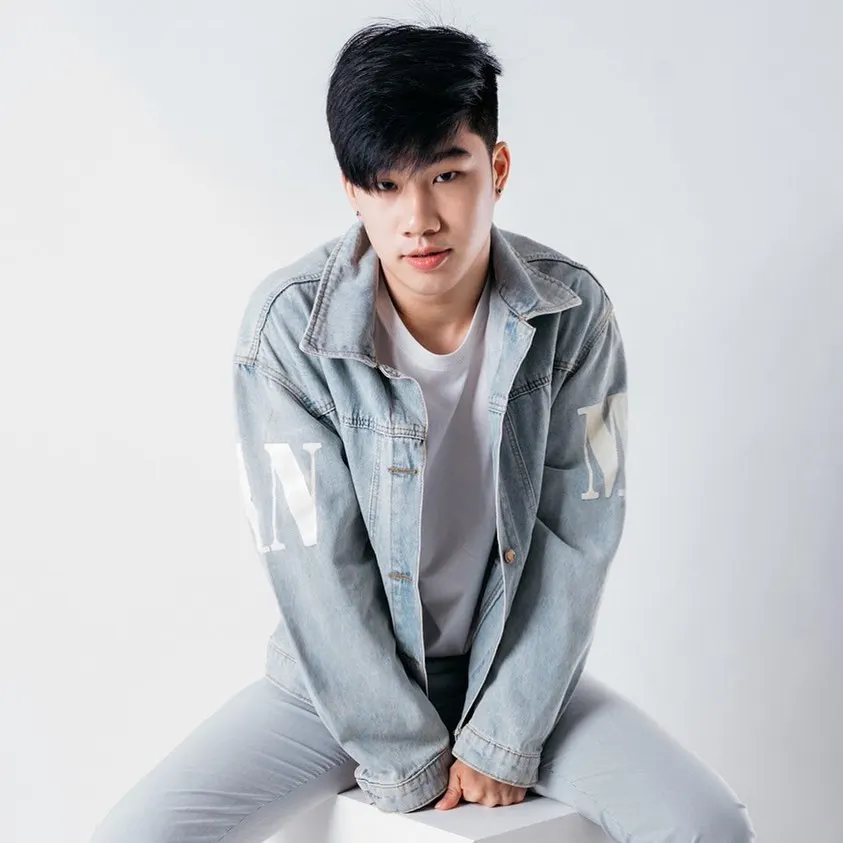 Cool and cute guy : markji