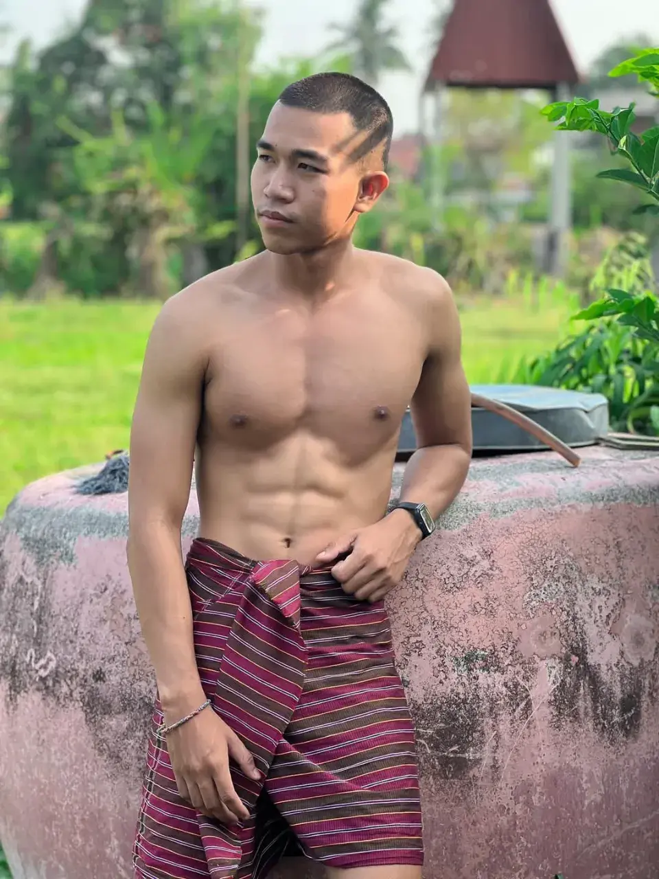ผู้บ่าว..อาบน้ำ