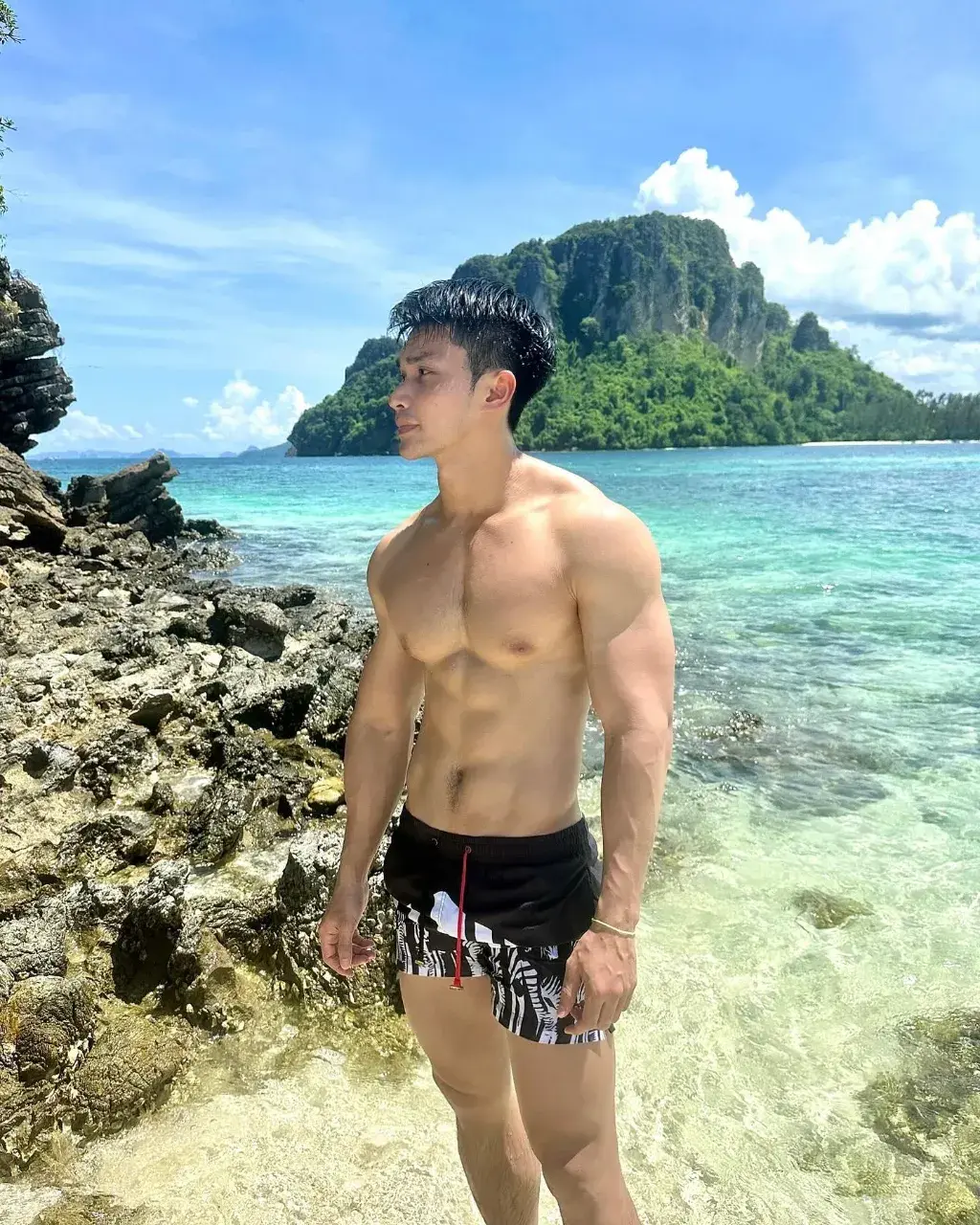 เว้าวอนขอน้ำรัก