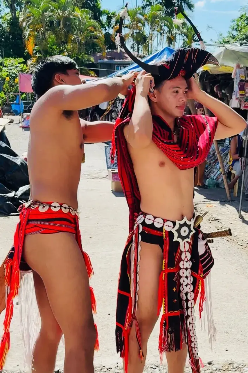 หนุ่มอิฟูเกา..ในฟิลิปปินส์