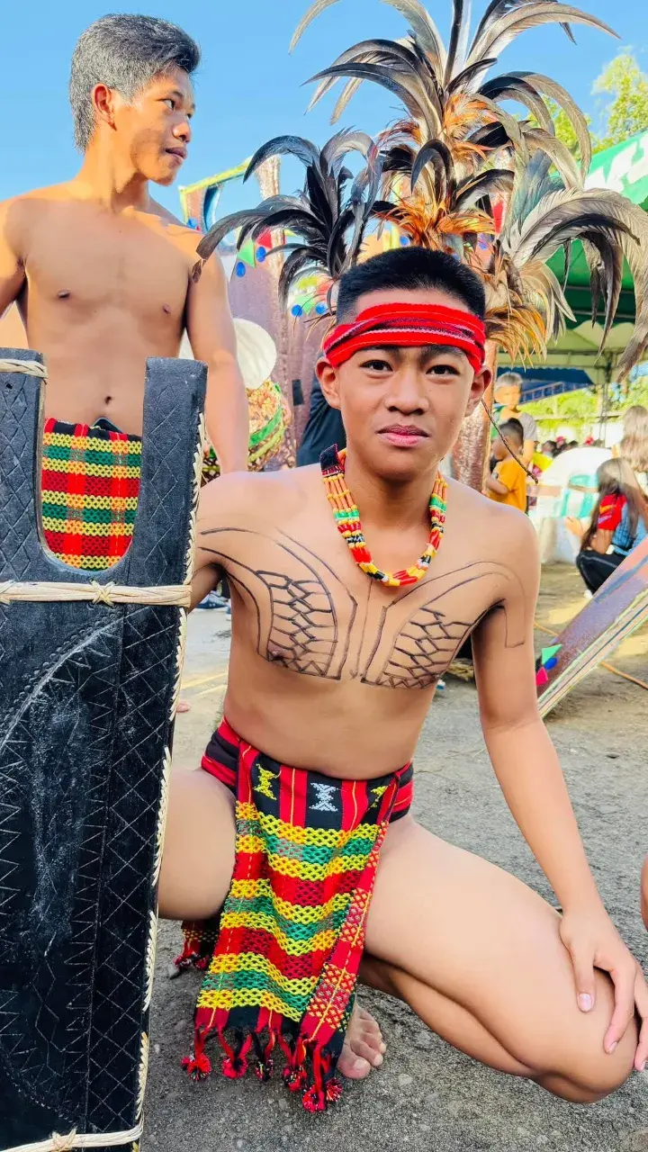 หนุ่มอิฟูเกา..ในฟิลิปปินส์