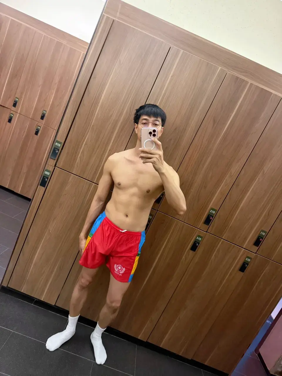 ถอดโชว์เรือนร่าง 2937