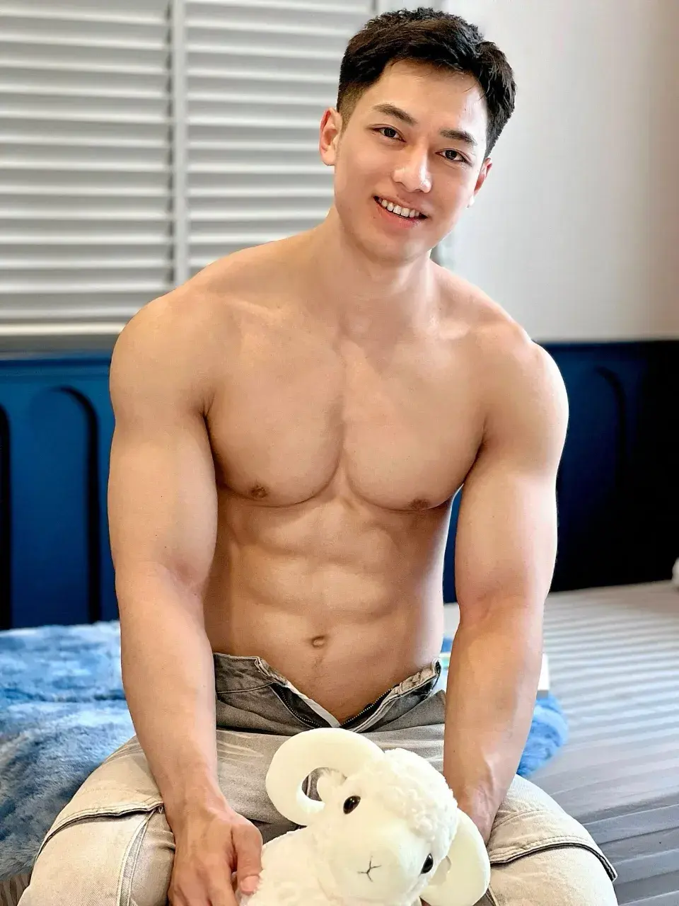 ถอดโชว์เรือนร่าง 2937