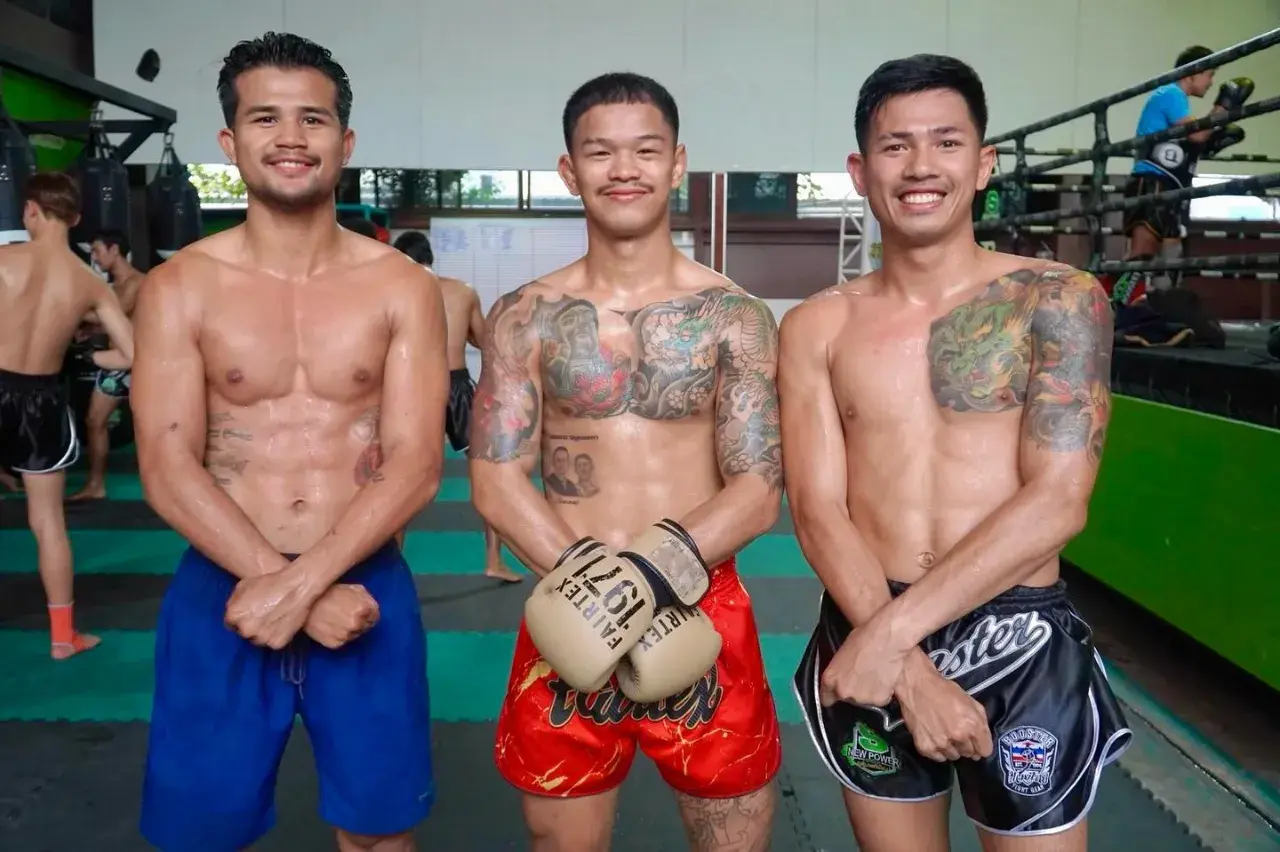 เจ็บกี่หนจะทนเพราะรัก