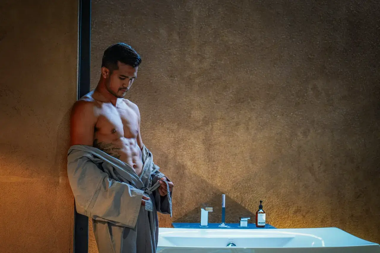 เจ็บกี่หนจะทนเพราะรัก