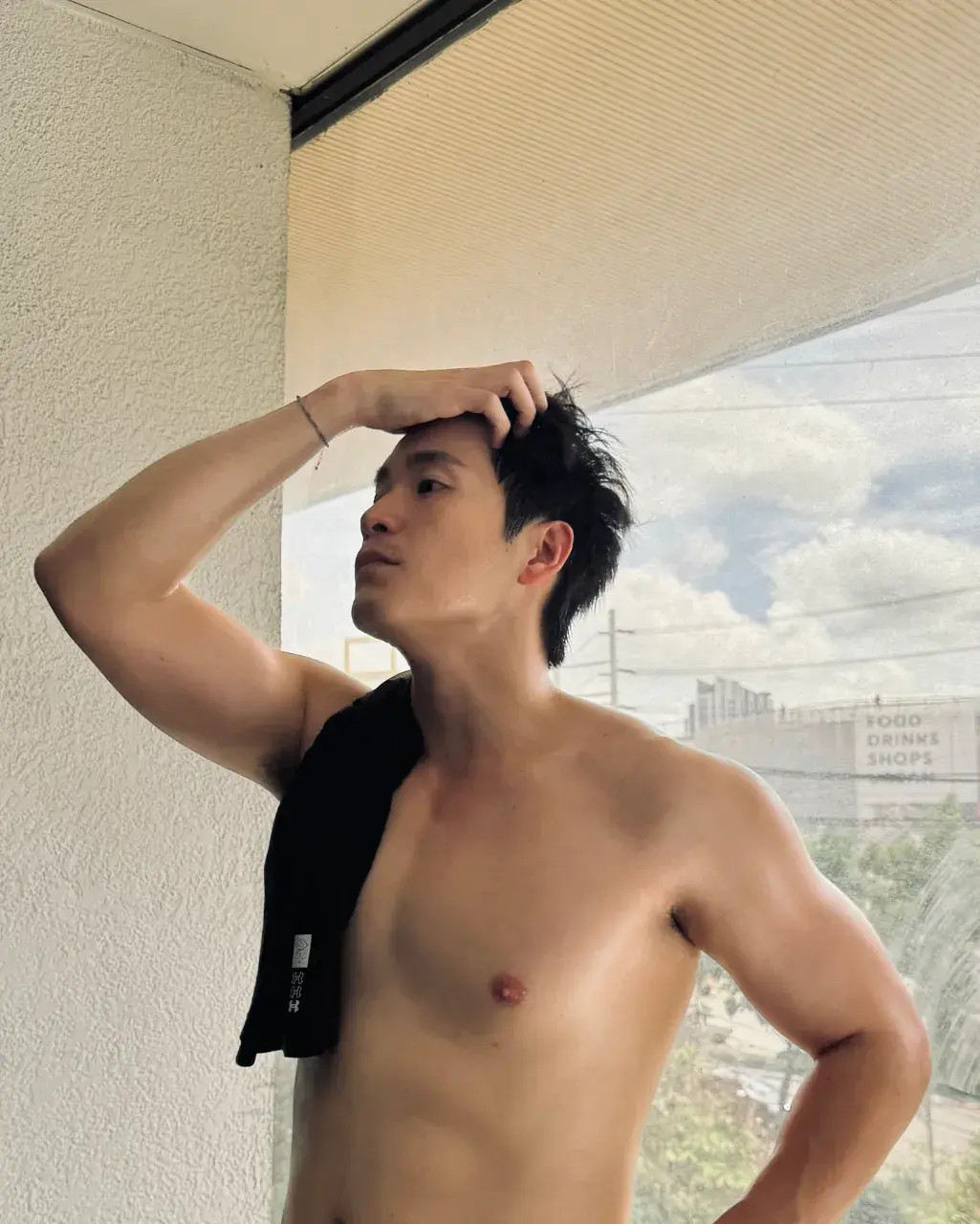 จ้องจะเลียแล้วเล็ก