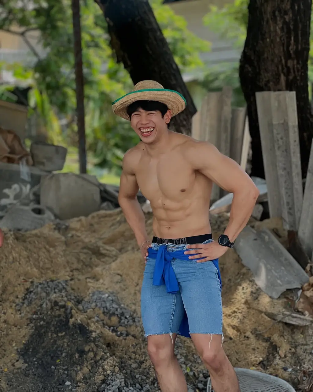 Cool GUY : Apicha Amp Boonrangsee
