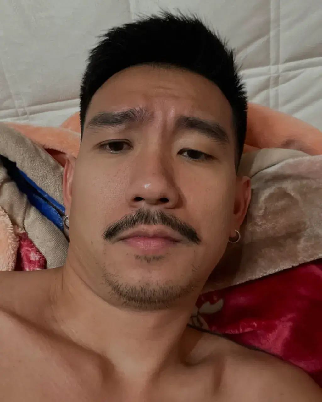 ผัวเขาเราเขิน