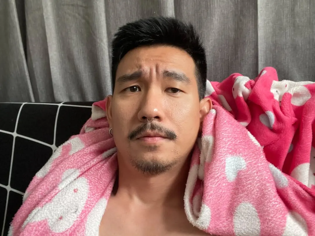 ผัวเขาเราเขิน