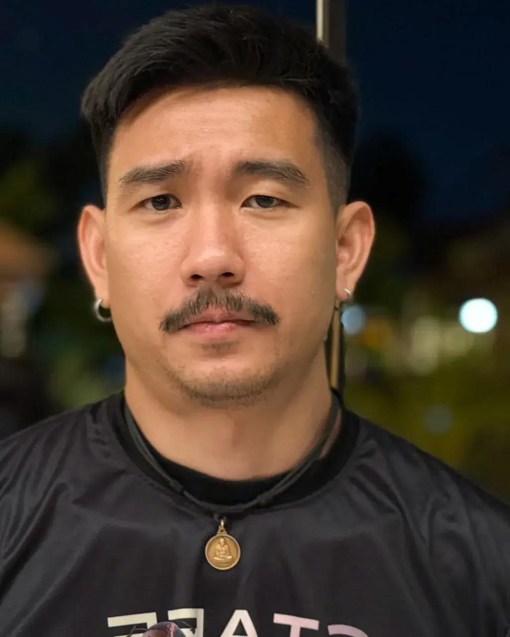 ผัวเขาเราเขิน