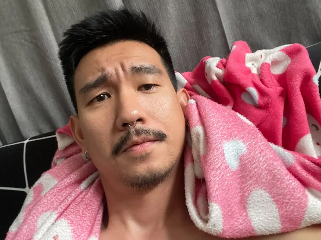 ผัวเขาเราเขิน