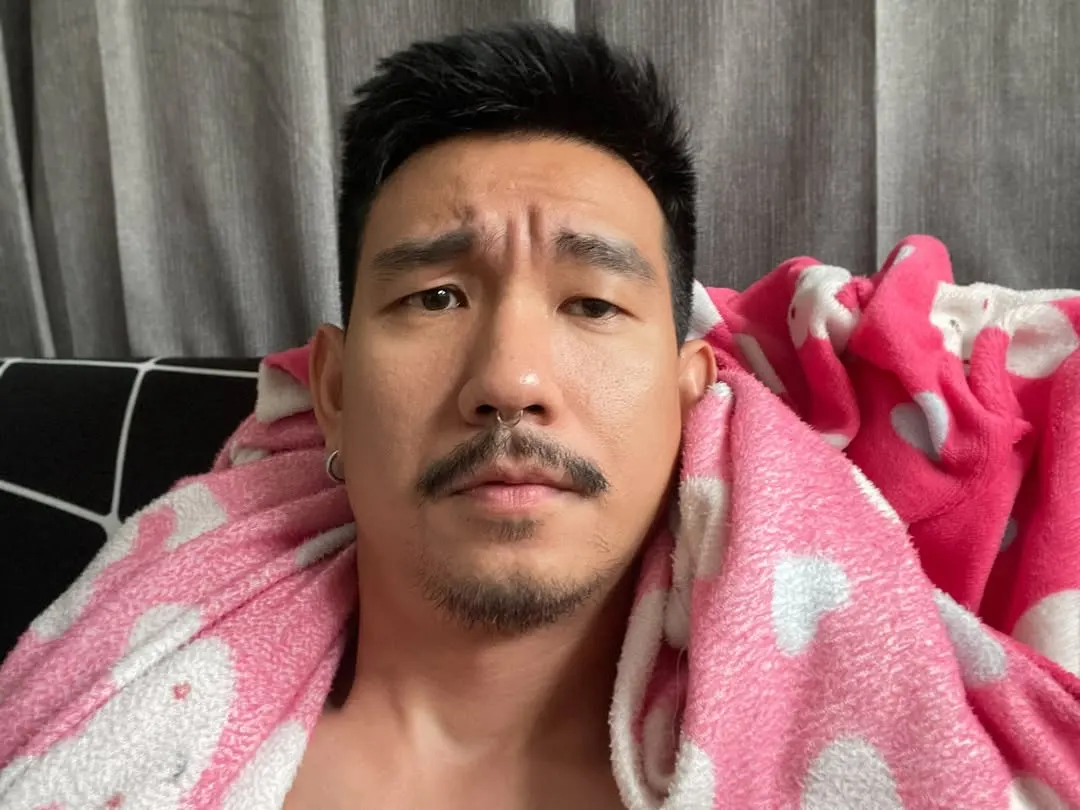 ผัวเขาเราเขิน