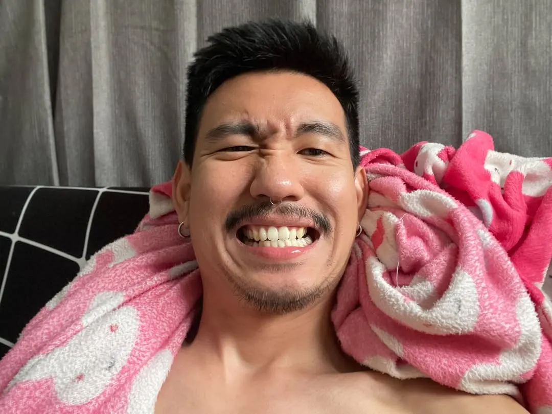 ผัวเขาเราเขิน