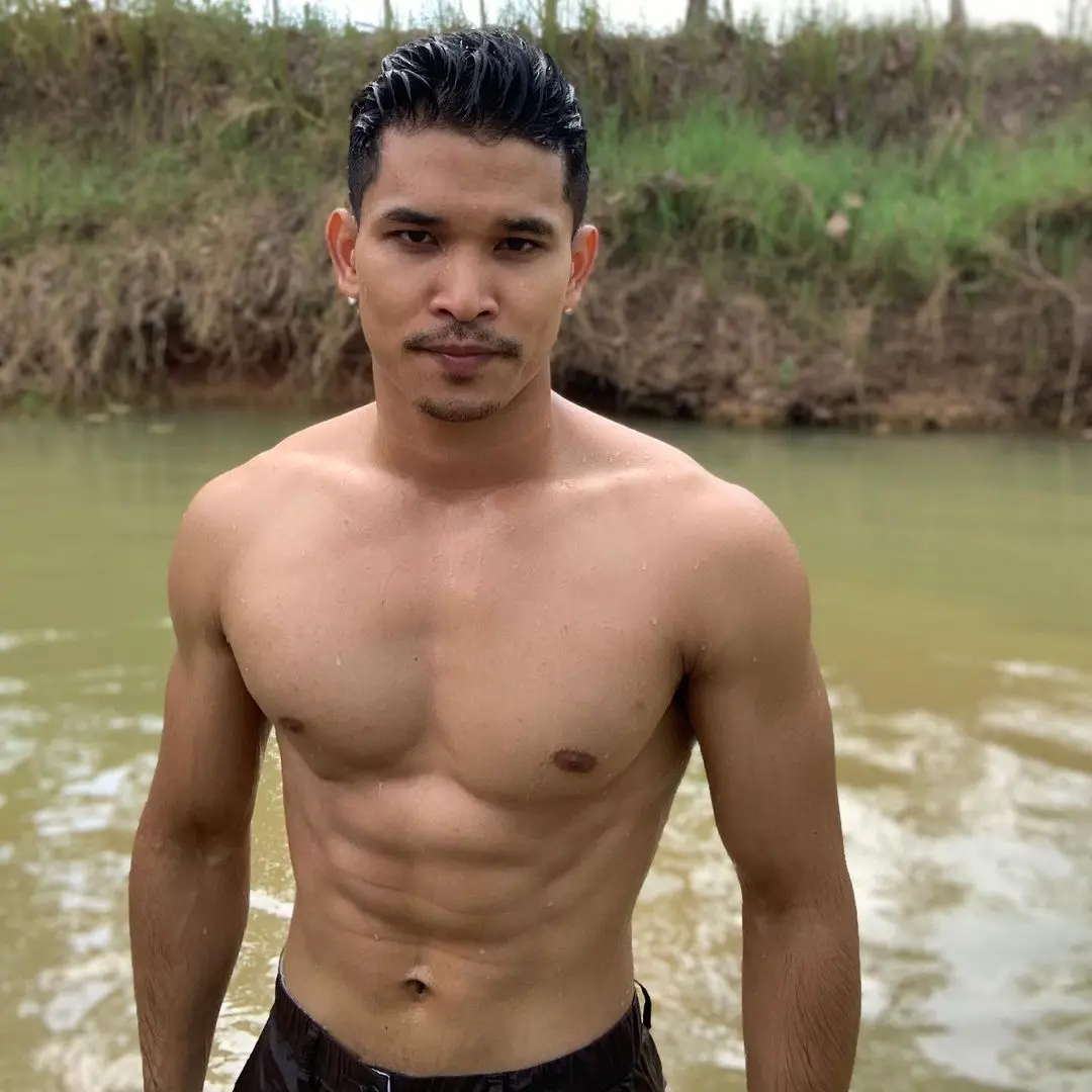 คลั่งรักผัวจ๋าาาาา