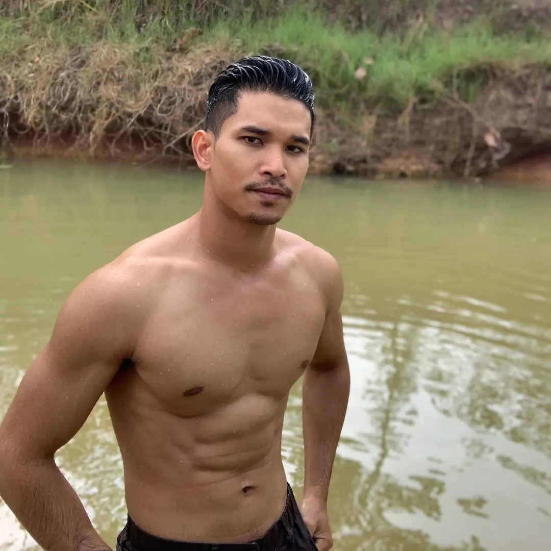 คลั่งรักผัวจ๋าาาาา