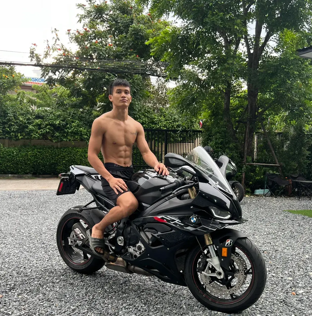 หิวกล้วมั้ยล้าาา