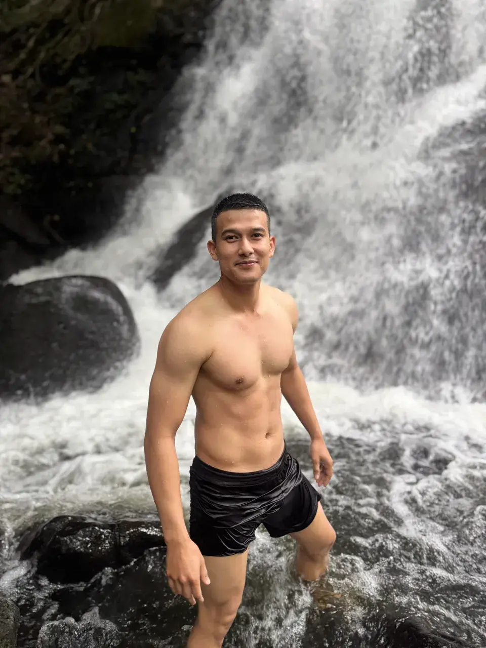 ยอมโดนน้ำอัดฉีดให้พุ่ง