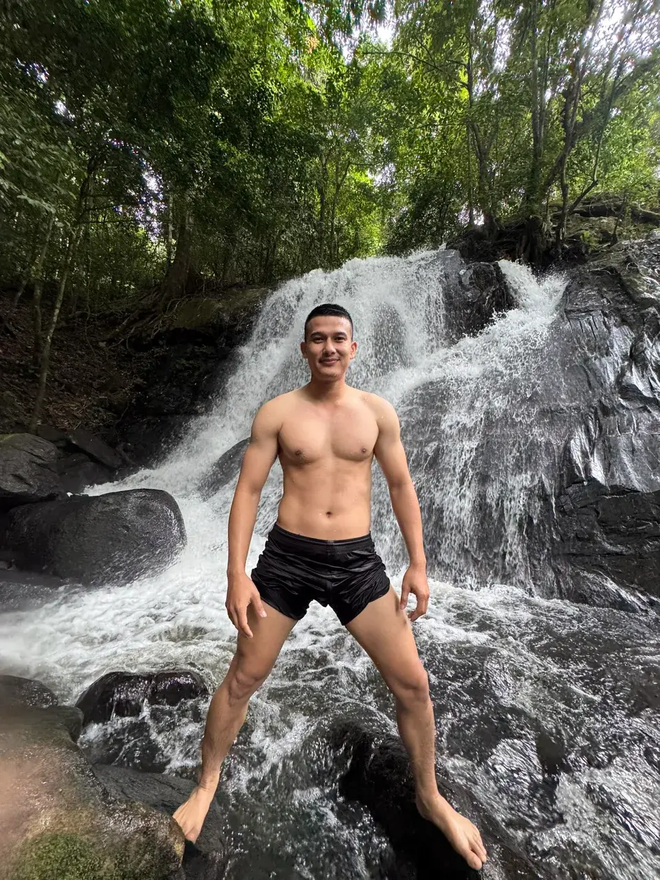 ยอมโดนน้ำอัดฉีดให้พุ่ง