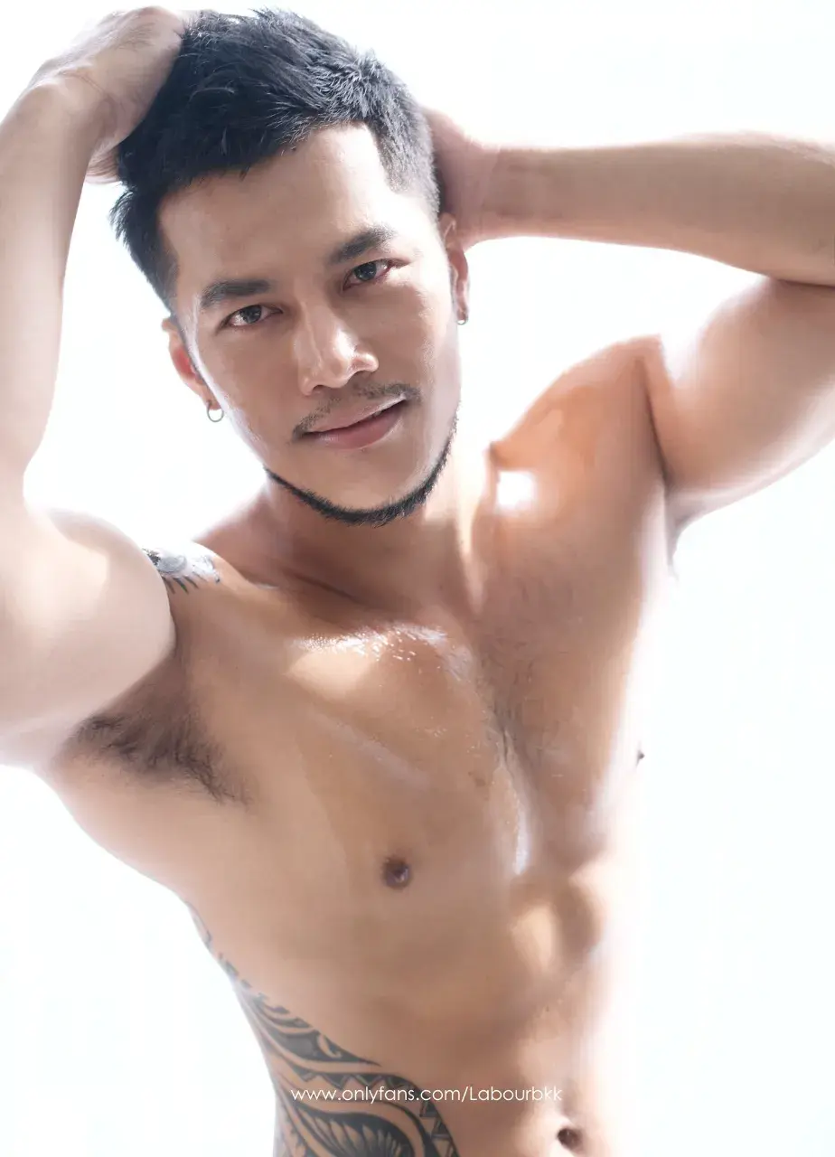 สักครั้งจะตั้งใจเลีย