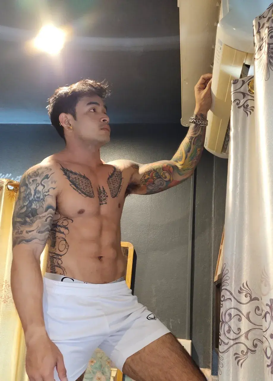 หลงรอยสักว่ะ