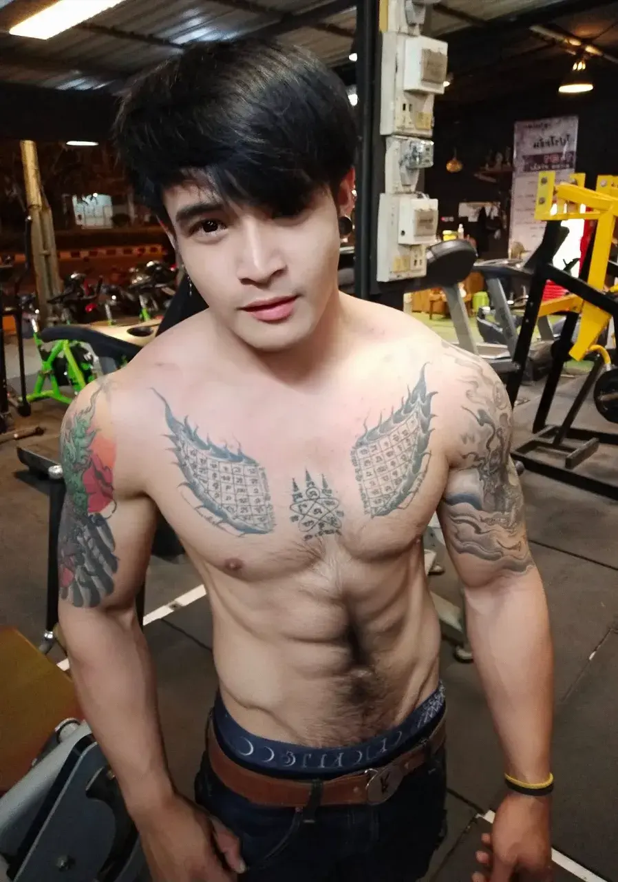 หลงรอยสักว่ะ