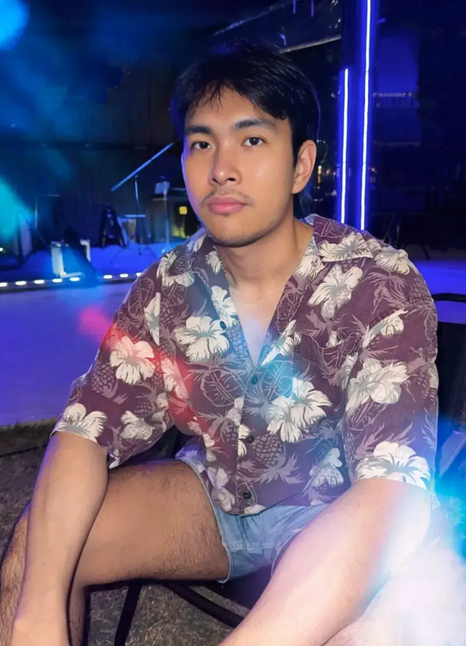 อยากเลียเชตนี้