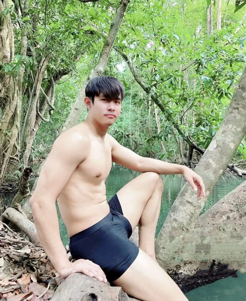 อยากเลียเชตนี้