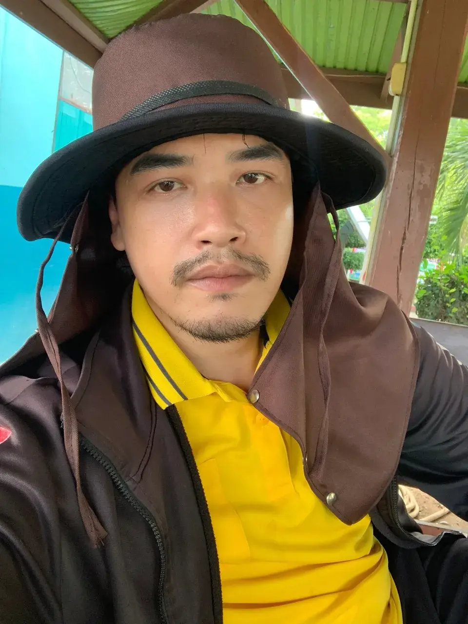 อยากเลียเชตนี้