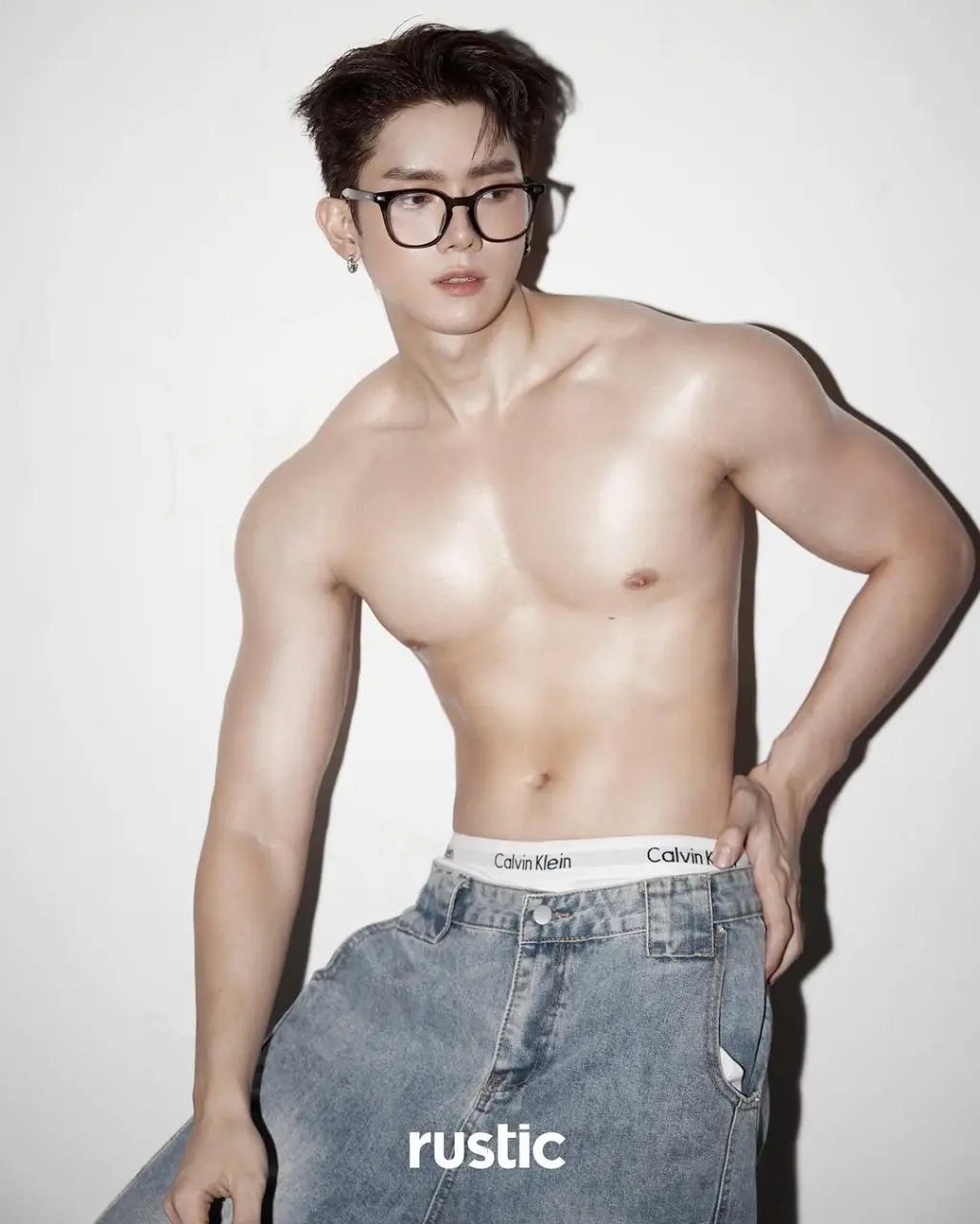 Cool and cute guy : 𝑱𝑬𝑭𝑭𝒀 ( 제프 )