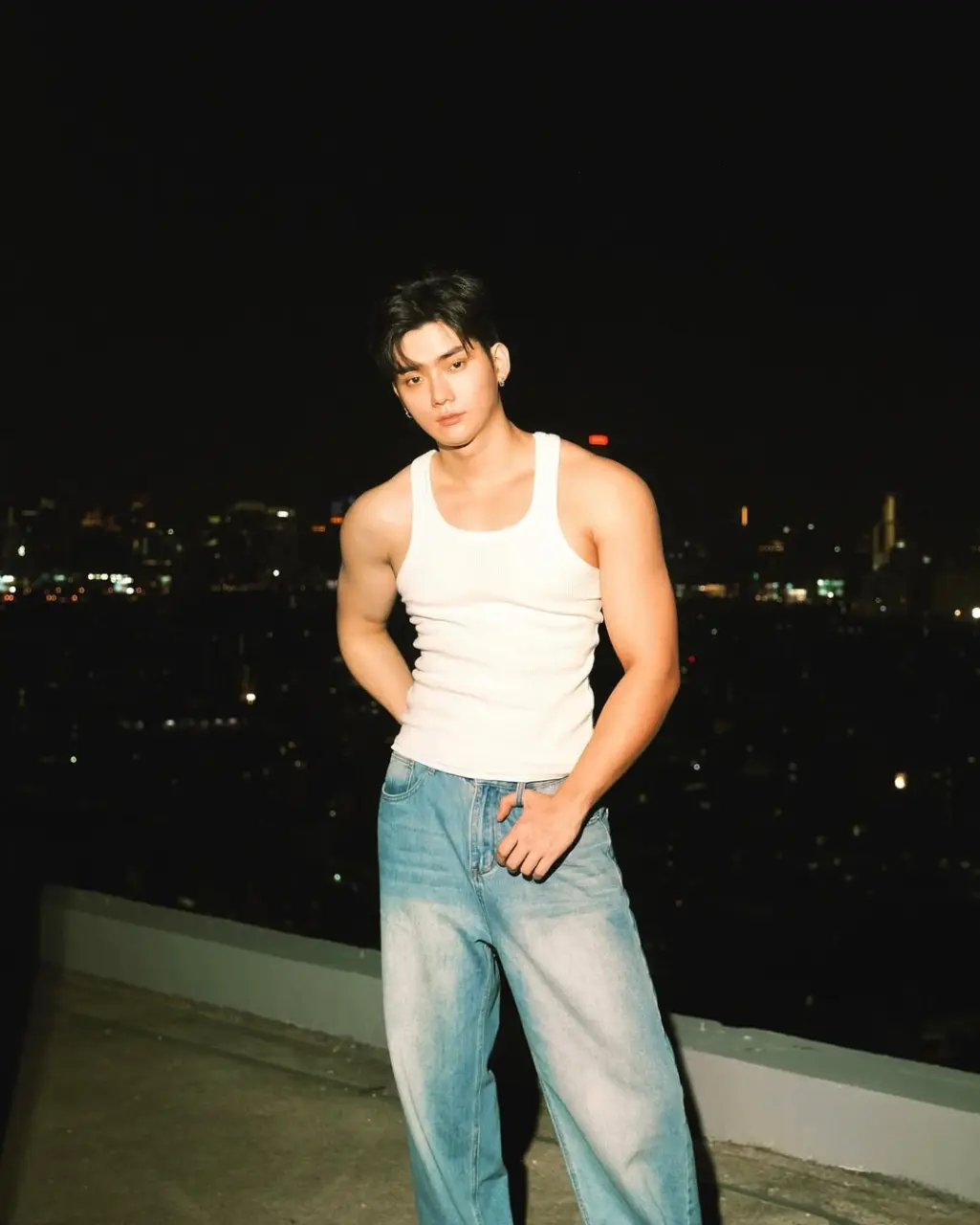 Cool and cute guy : 𝑱𝑬𝑭𝑭𝒀 ( 제프 )