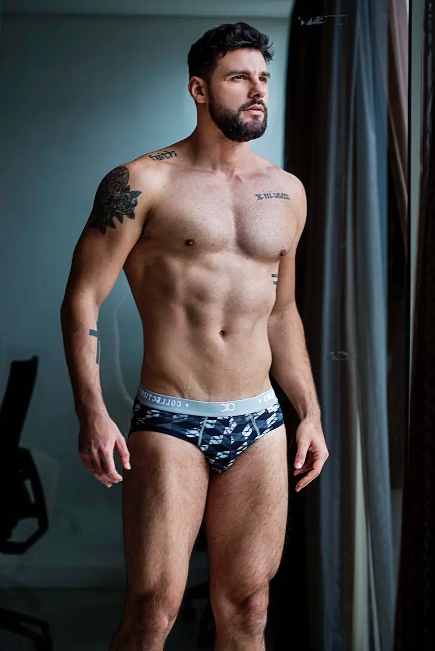 Cool GUY : VICTOR SANTOS