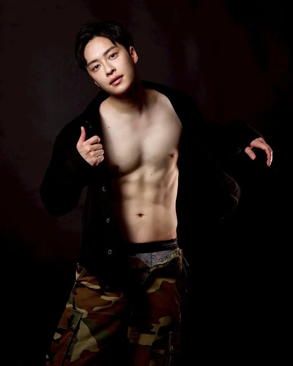 Model and gay porn actor : Ryo Kanzaki