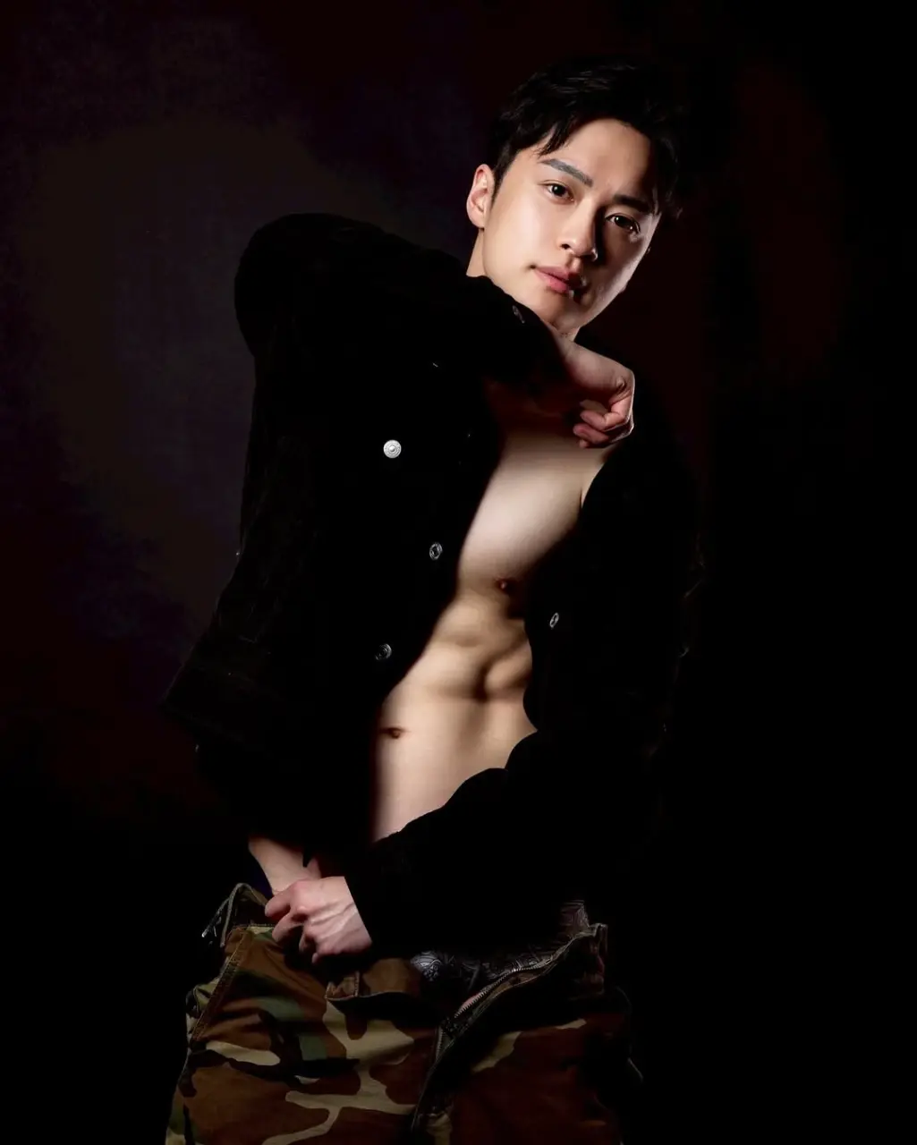 Model and gay porn actor : Ryo Kanzaki