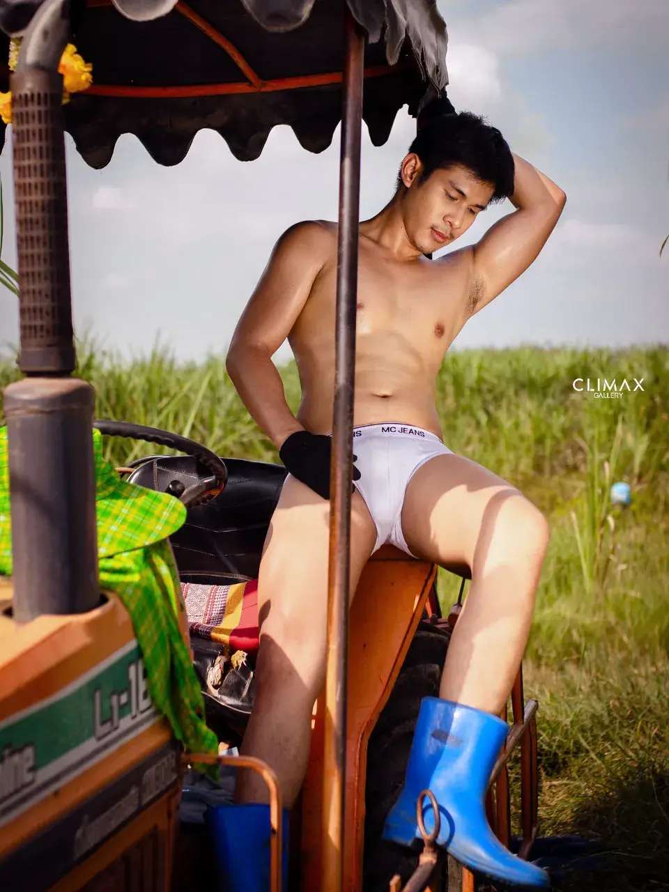 ผช.กับรักแร้ที่ทรงเสน่ห์