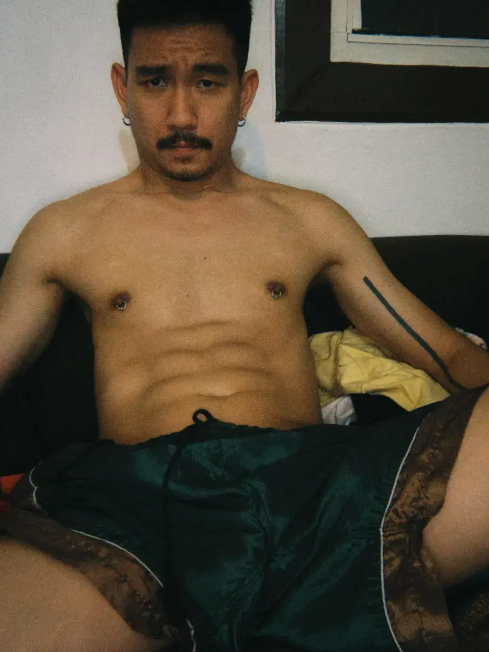 ตกหลุมสวาท