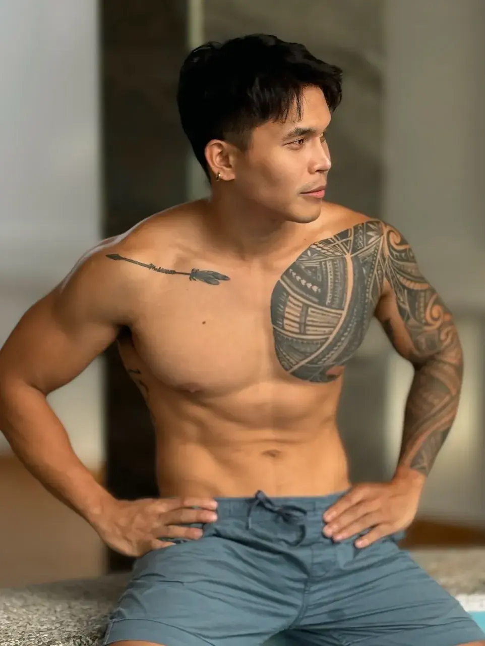 แบกท่อน้ำไว้ปล่อยนาน้อง
