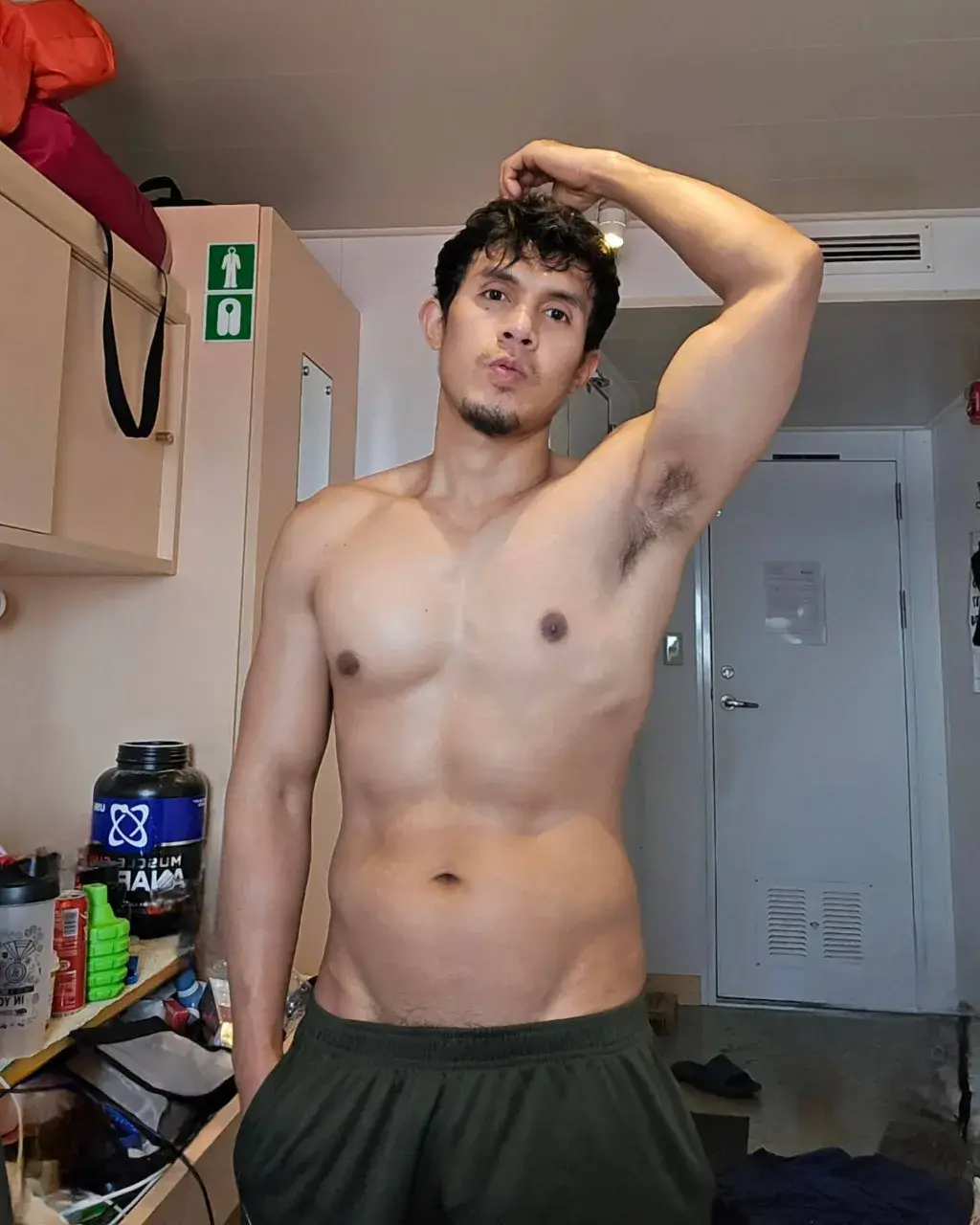 รักแล้วเลียหน่อย