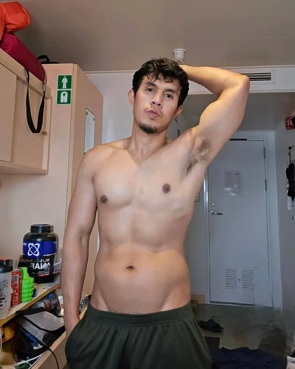 รักแล้วเลียหน่อย