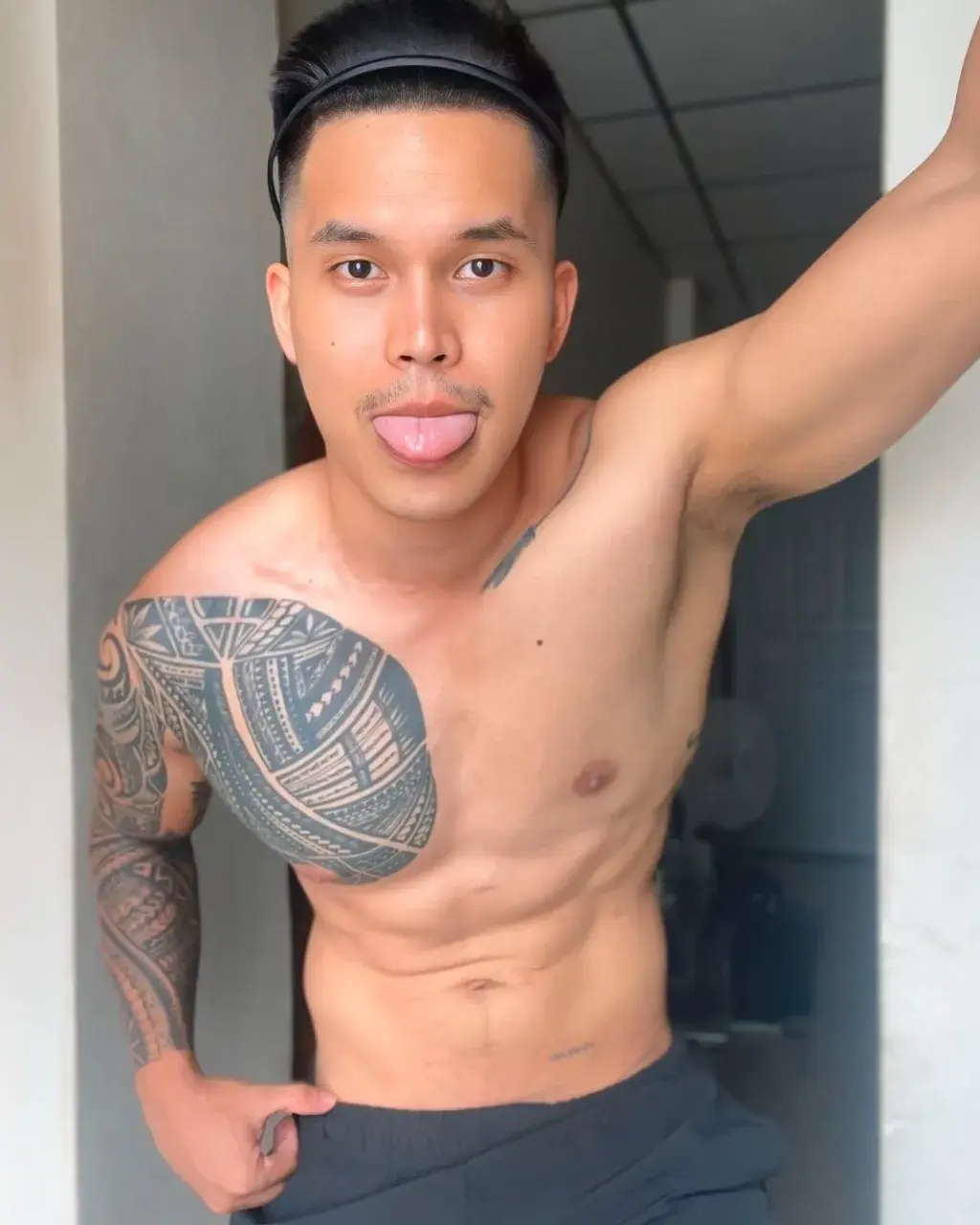 รักแล้วเลียหน่อย