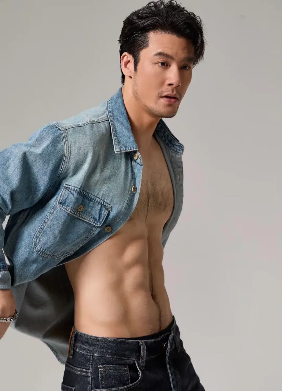 หนุ่มน่ากอด