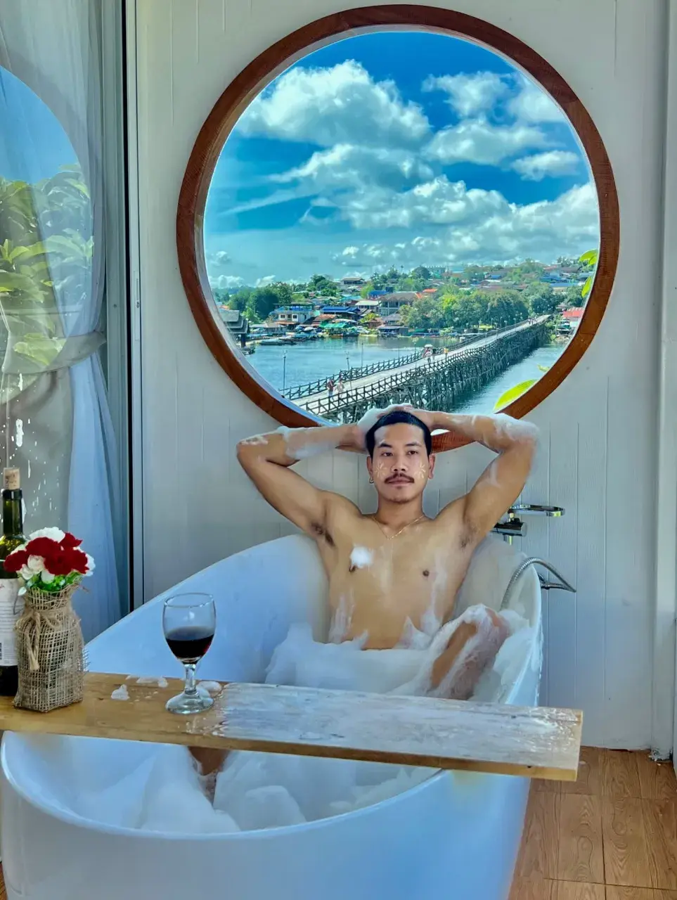 ยอมเธอยอมทนเจ็บ