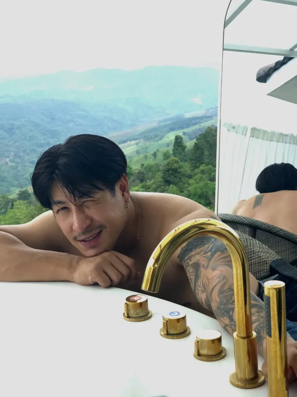 เสร็จแล้วกอดมั้ย