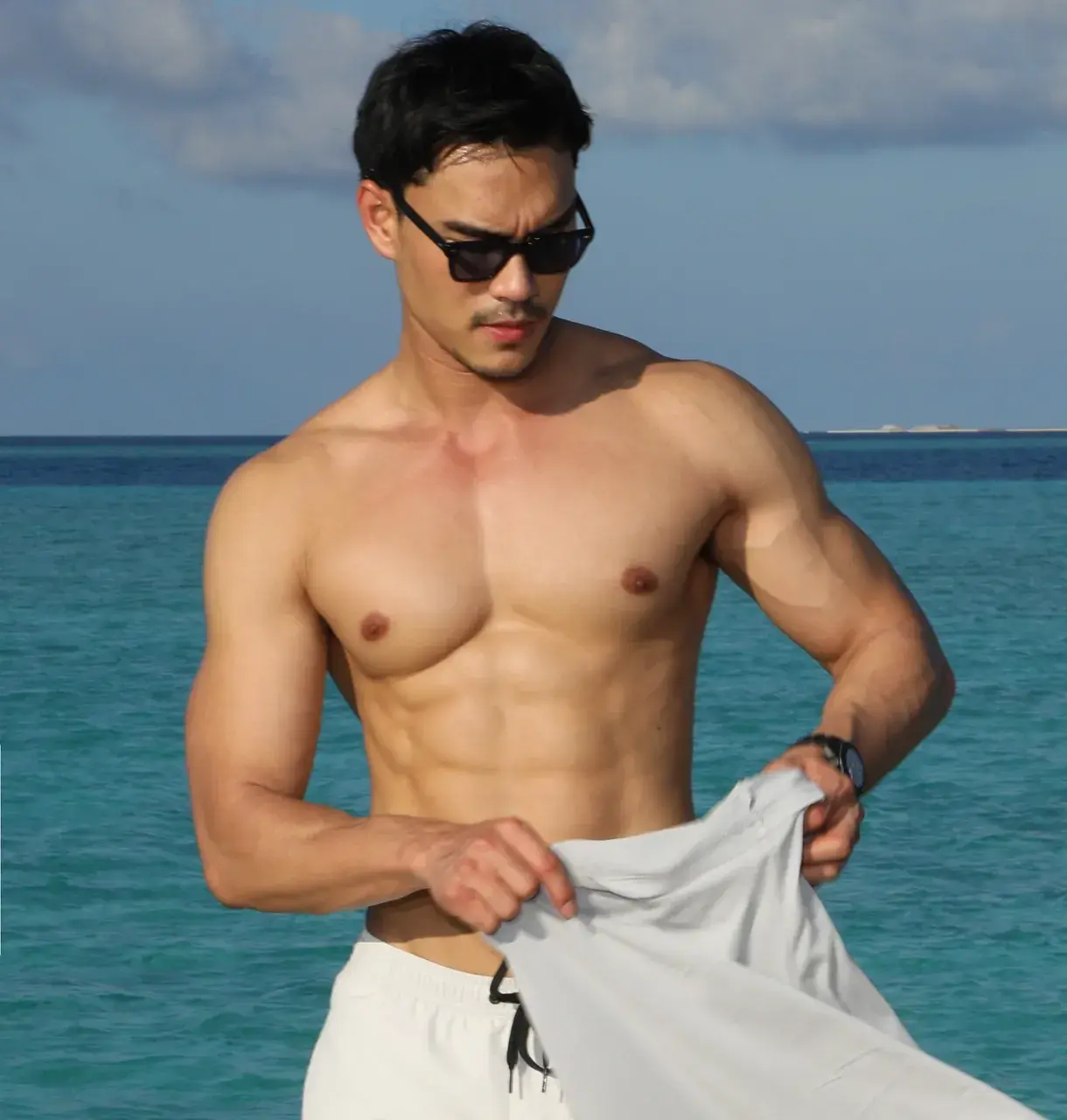 รักและเสวมาก