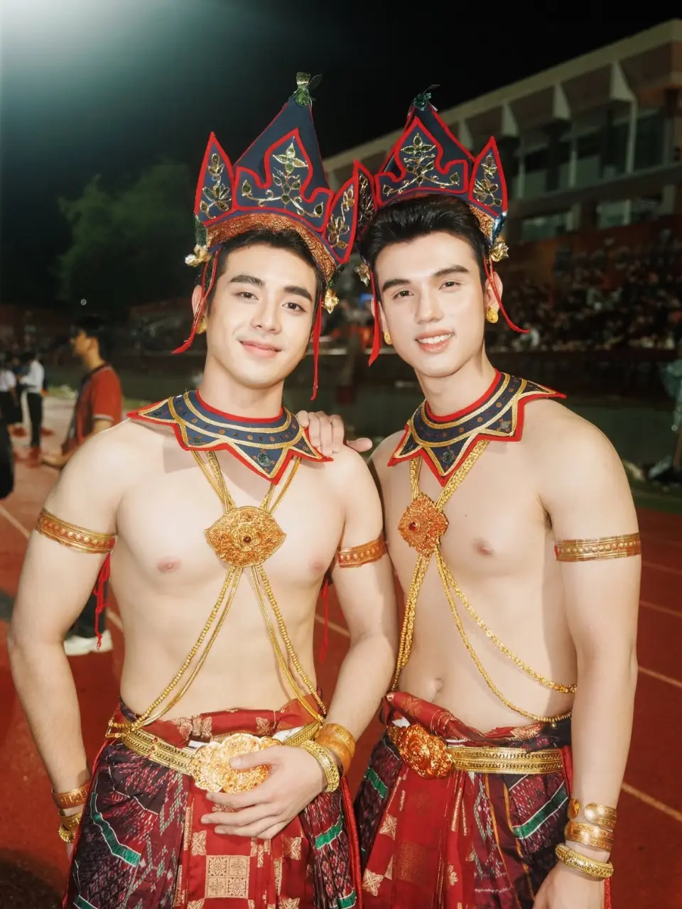 ถอดโชว์เรือนร่าง 2939