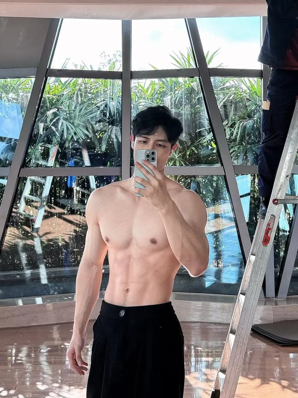 ถอดโชว์เรือนร่าง 2939